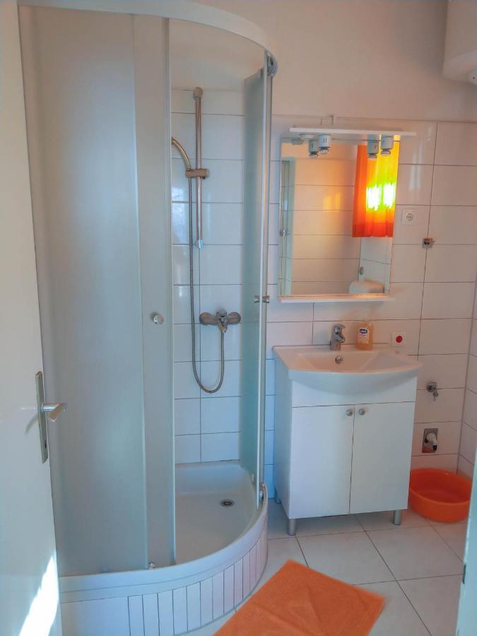 Apartman Riva K Podgora Exterior photo